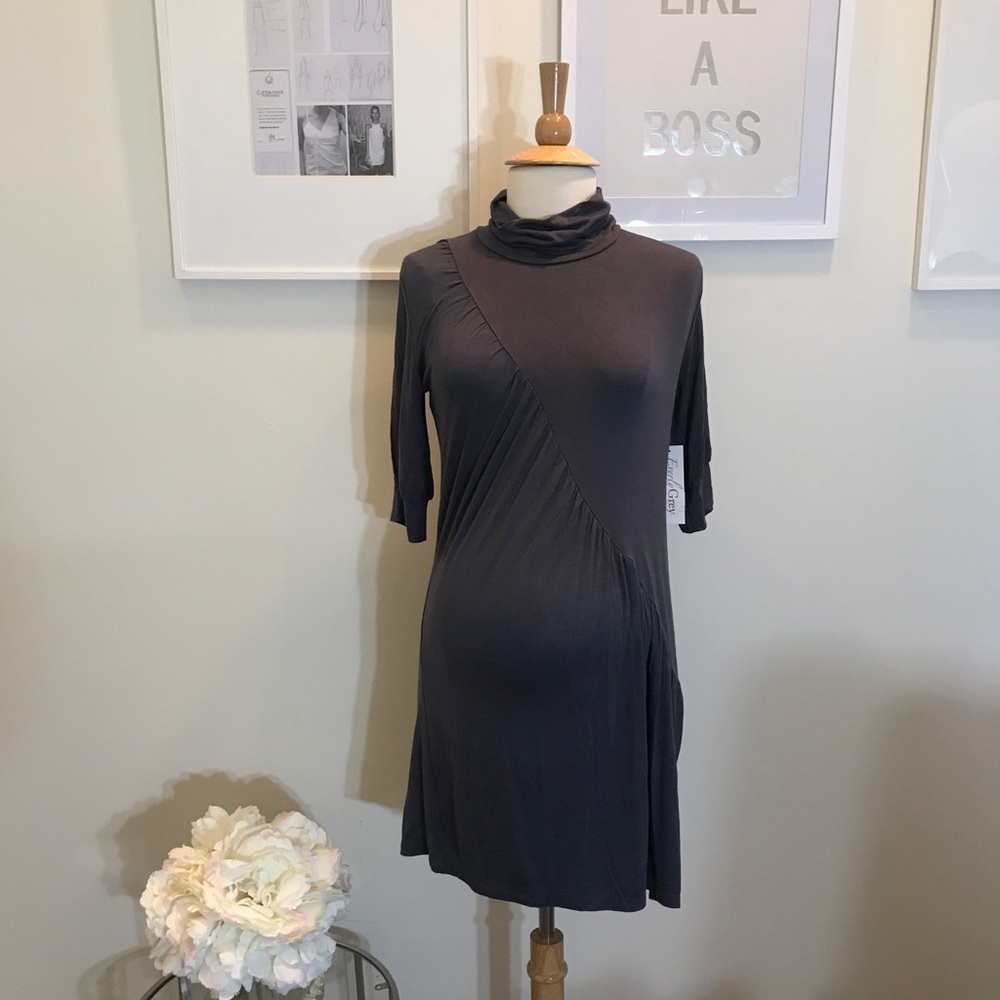 Everly Grey Talia Grey Dress size Small NWT